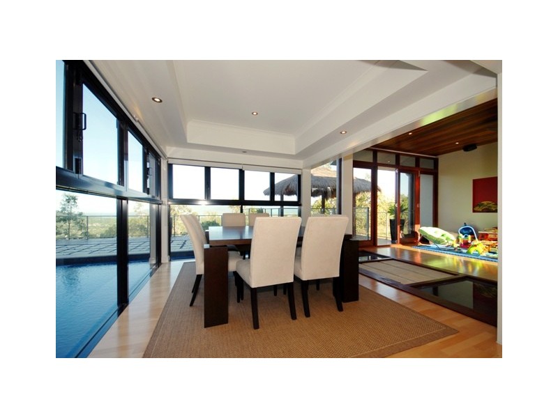 8 The Peak, Brinsmead QLD 4870