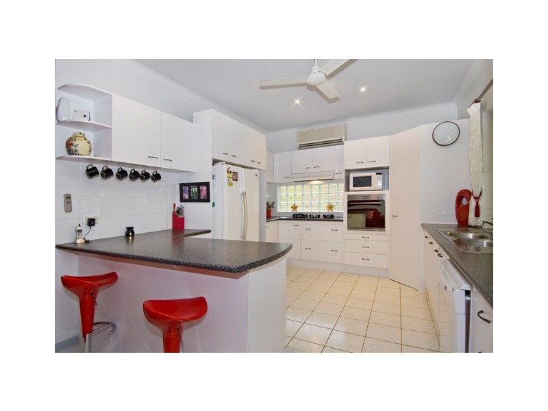 Bentley Park QLD 4869