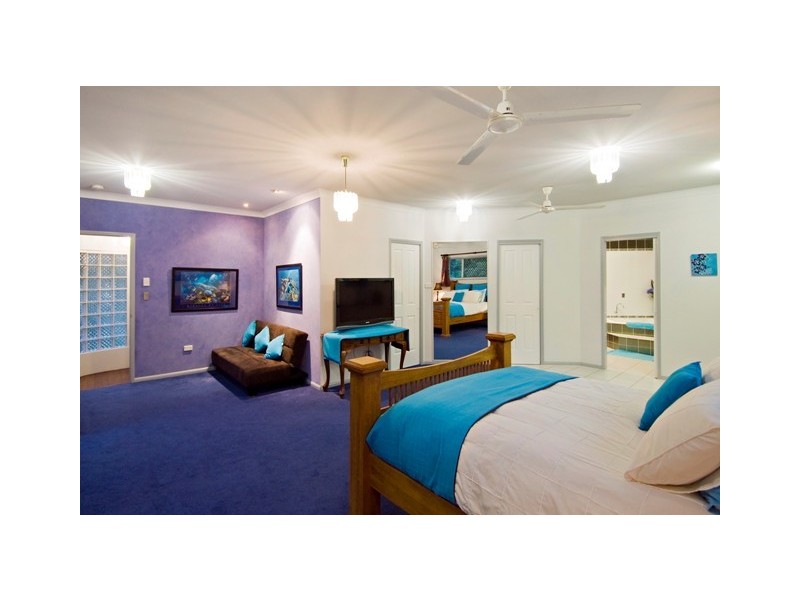 Bentley Park QLD 4869