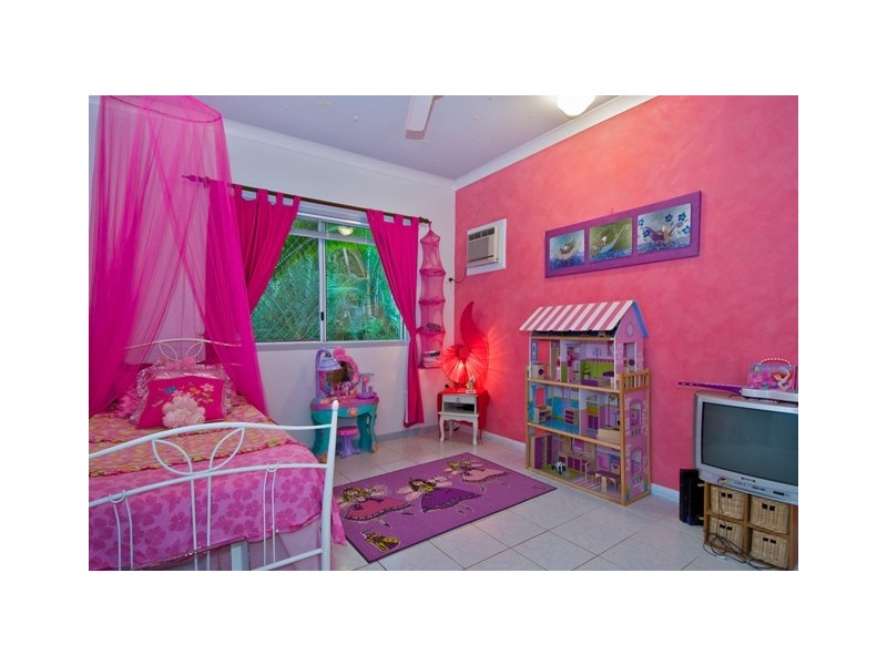 Bentley Park QLD 4869