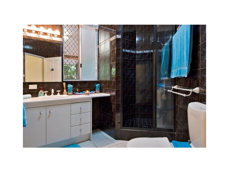 Bentley Park QLD 4869