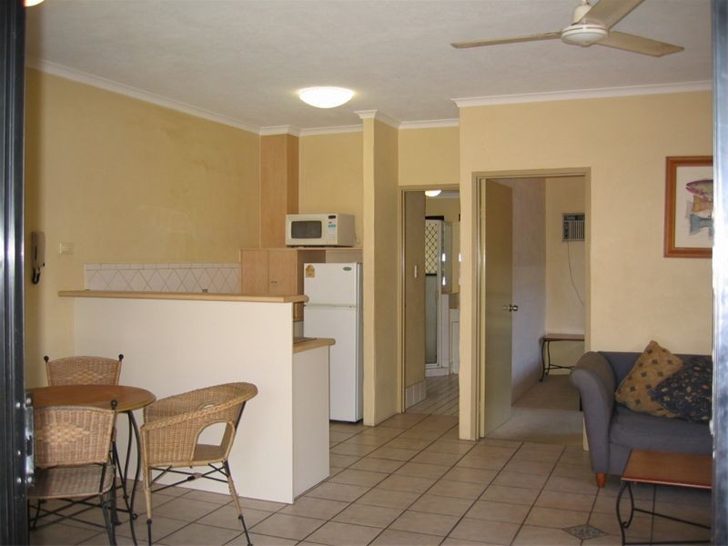 1/163 Buchan Street, Cairns QLD 4870