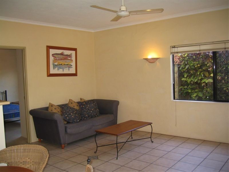 1/163 Buchan Street, Cairns QLD 4870