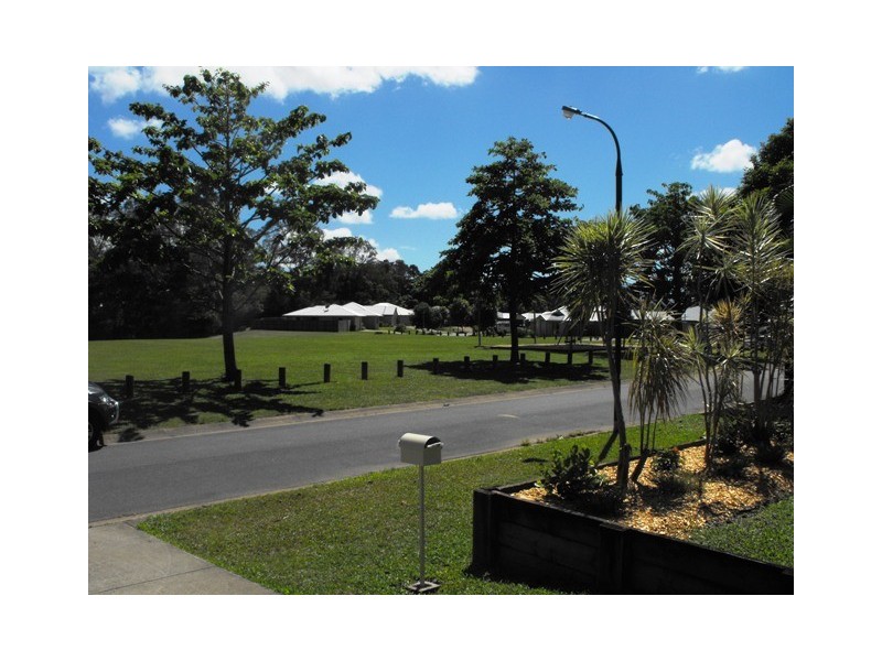 Bentley Park QLD 4869