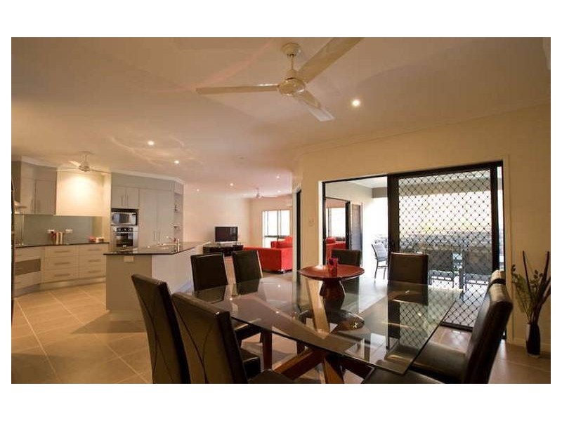 Bentley Park QLD 4869