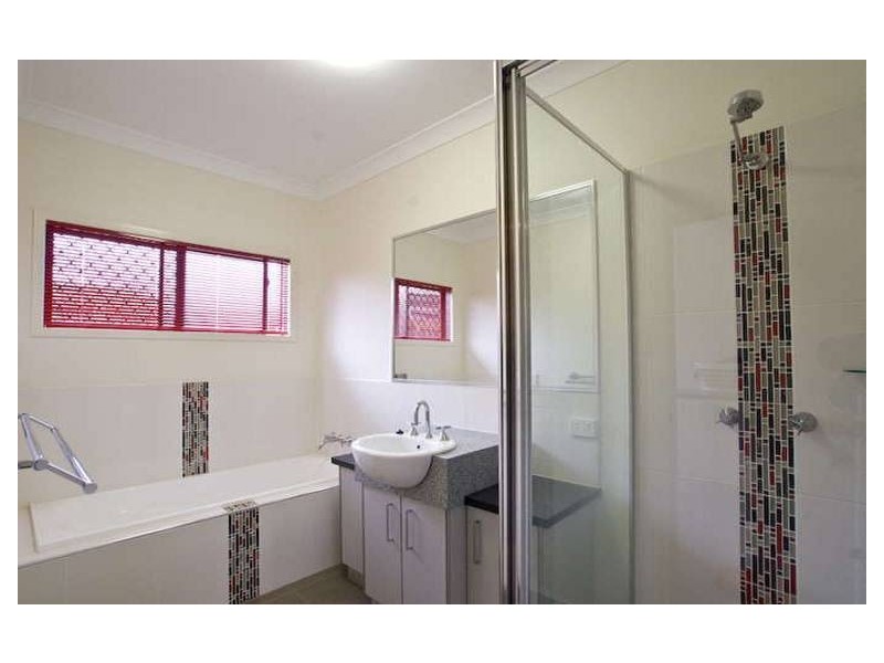 Bentley Park QLD 4869