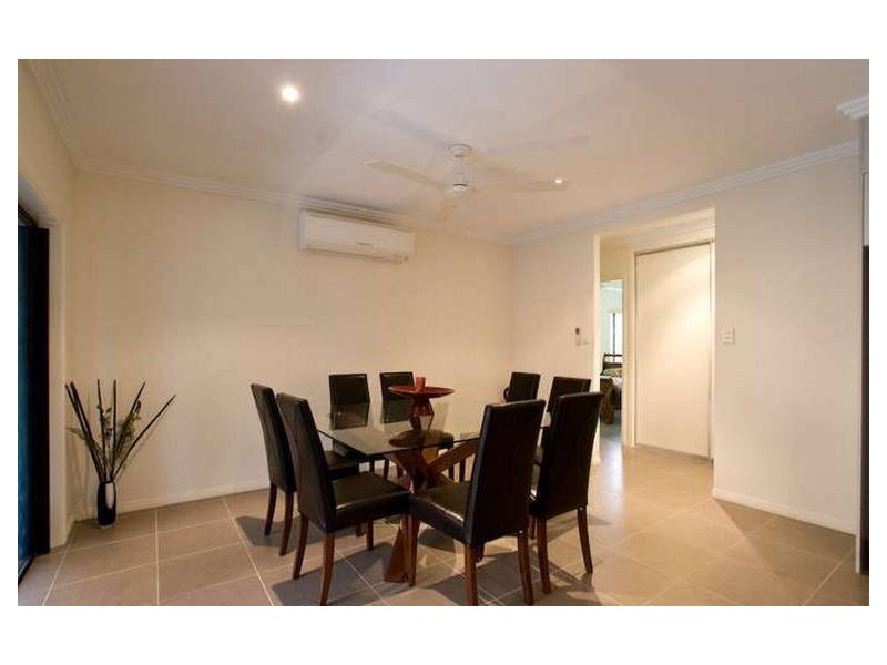 Bentley Park QLD 4869