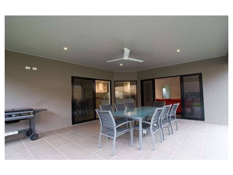 Bentley Park QLD 4869