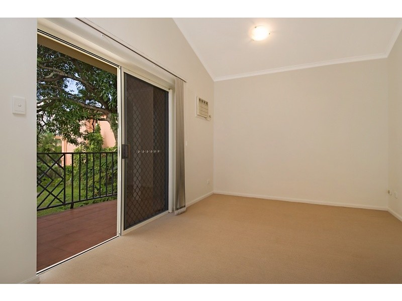 11/10 Digger Street, Cairns North QLD 4870