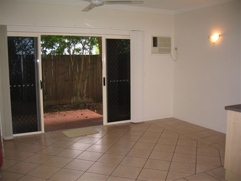 11/10 Digger Street, Cairns North QLD 4870