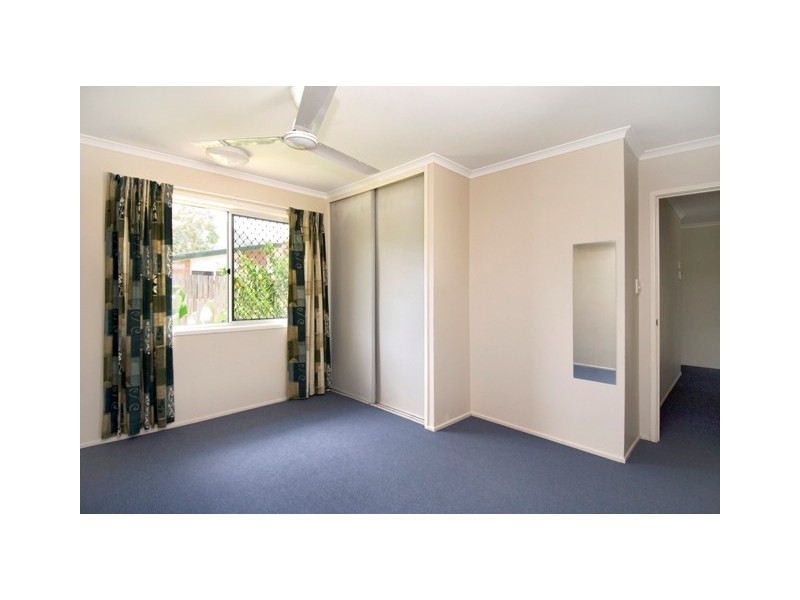 36 Long Street, Mooroobool QLD 4870