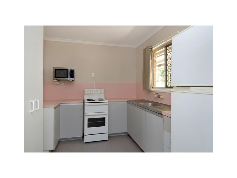 36 Long Street, Mooroobool QLD 4870