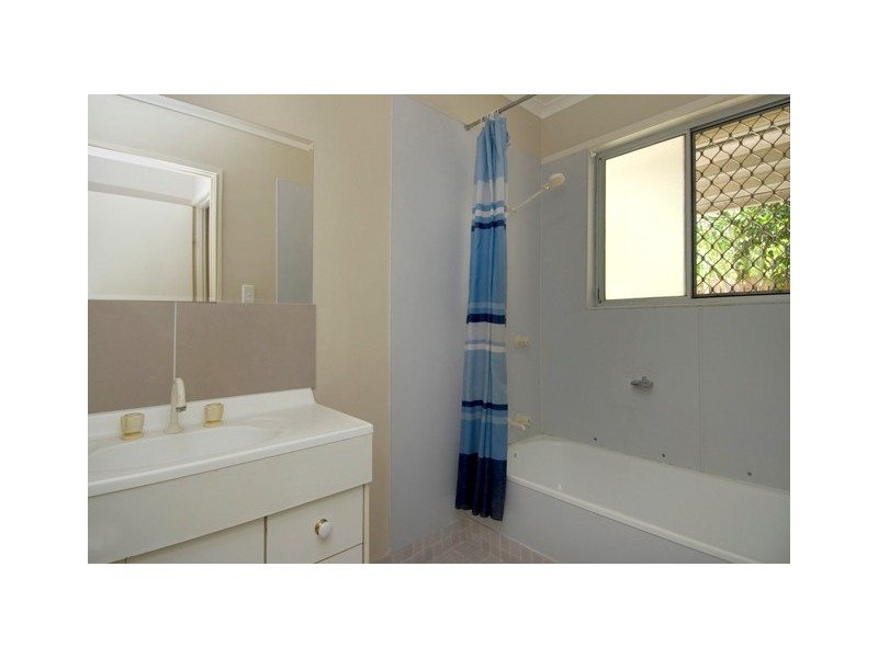 36 Long Street, Mooroobool QLD 4870