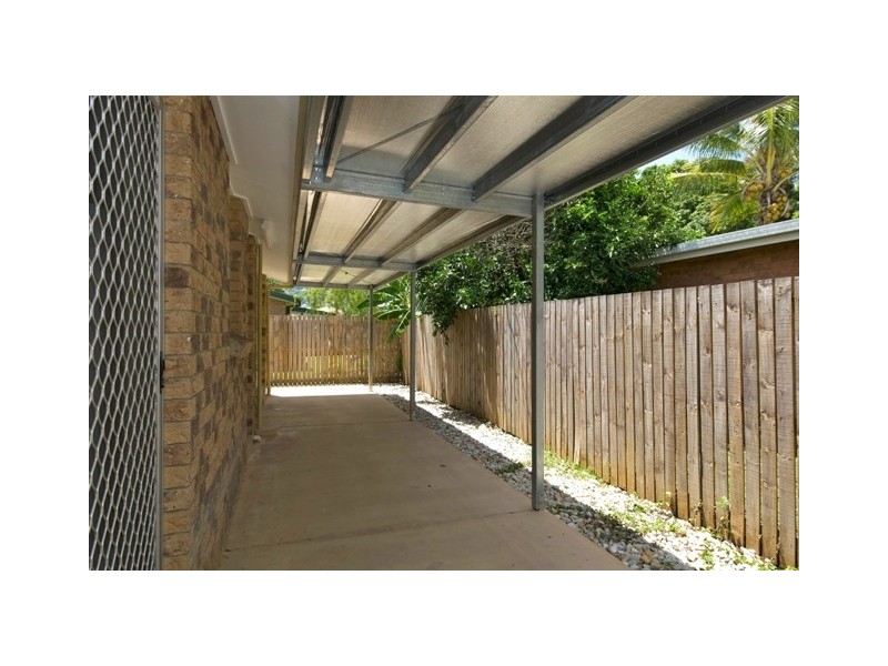 36 Long Street, Mooroobool QLD 4870