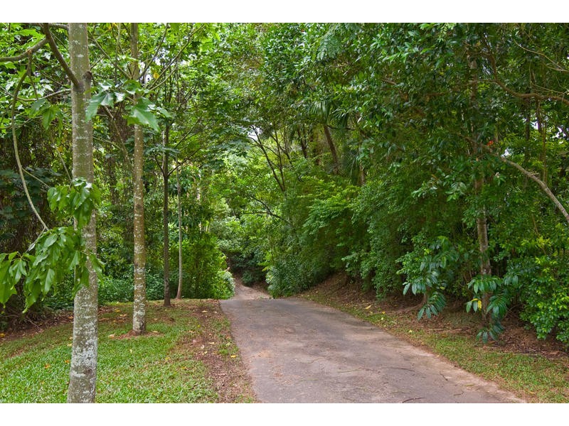 . Brinsmead Road, Brinsmead QLD 4870