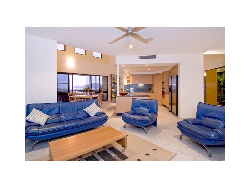 10  Kingfisher Close, Earlville QLD 4870
