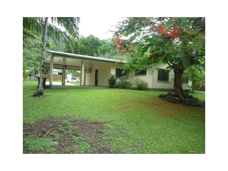 26 McFarlane Drive, Kanimbla QLD 4870