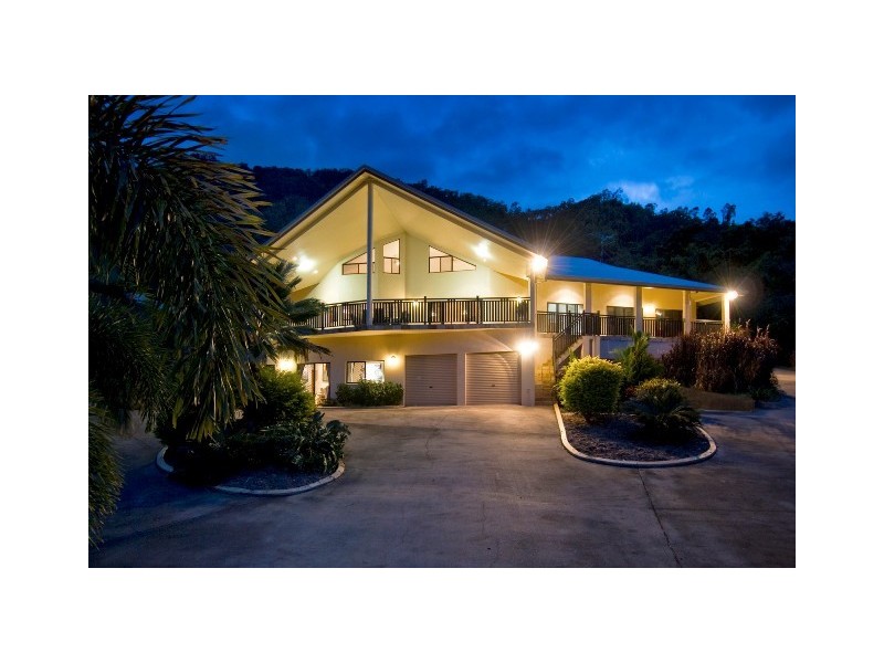 4 Lichen Close, Redlynch QLD 4870