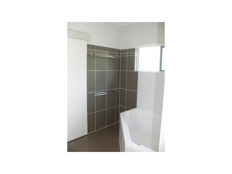 50 Cheviot, Smithfield QLD 4878