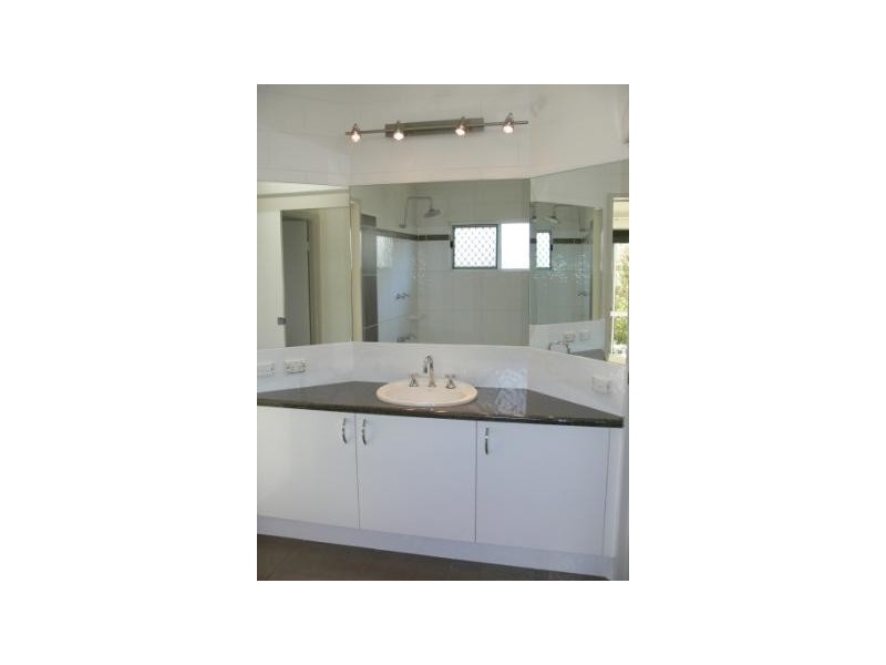 50 Cheviot, Smithfield QLD 4878