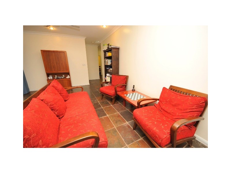 6 Satinash Close, Redlynch QLD 4870