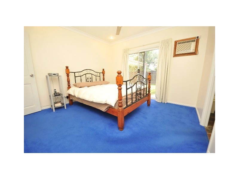 6 Satinash Close, Redlynch QLD 4870