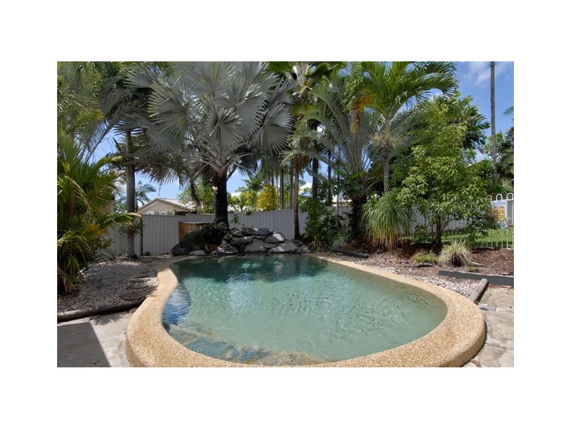 25 Boonaree Close, Mount Sheridan QLD 4868