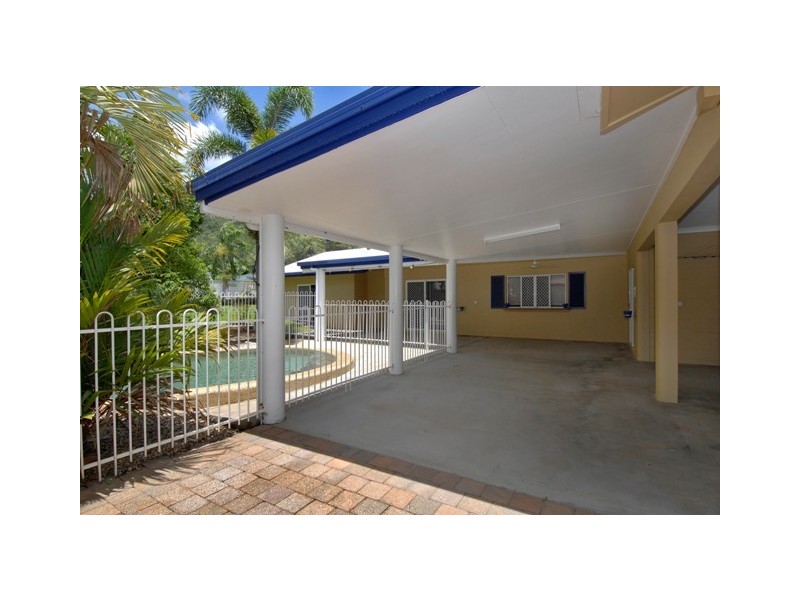25 Boonaree Close, Mount Sheridan QLD 4868
