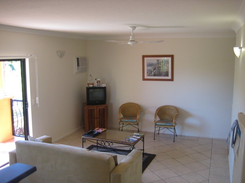 37/255  Lake Street, Cairns North QLD 4870