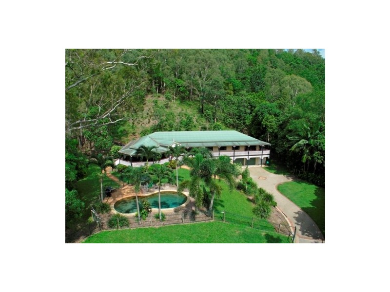 2-4 Runnymede Avenue, Redlynch QLD 4870