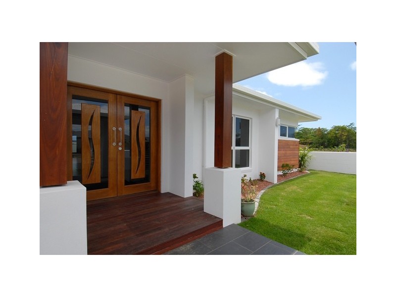 15 Hockey Avenue, Smithfield QLD 4878