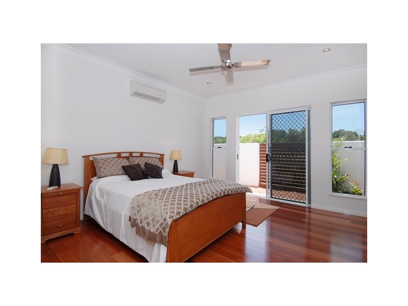 15 Hockey Avenue, Smithfield QLD 4878