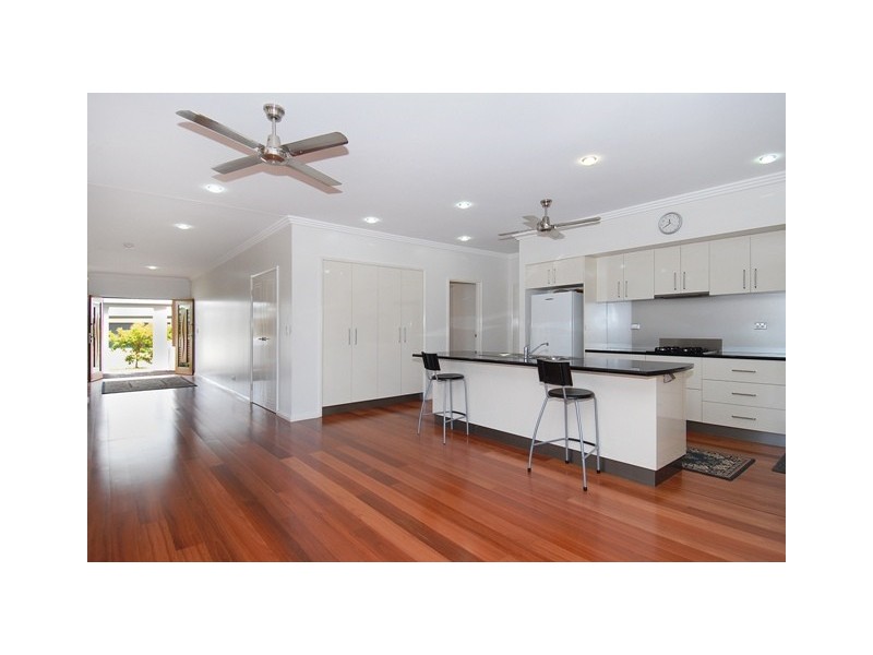 15 Hockey Avenue, Smithfield QLD 4878