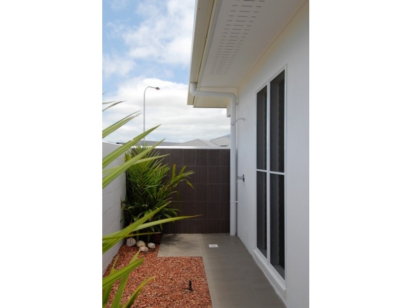 15 Hockey Avenue, Smithfield QLD 4878