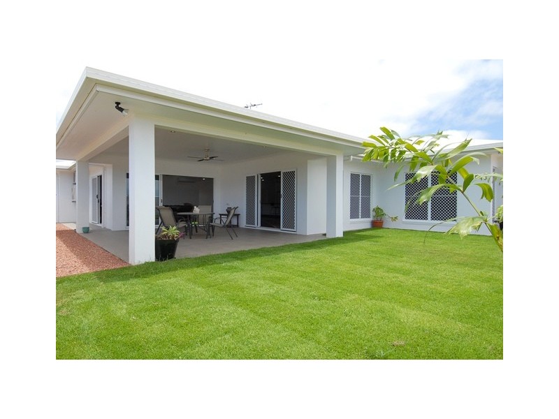 15 Hockey Avenue, Smithfield QLD 4878