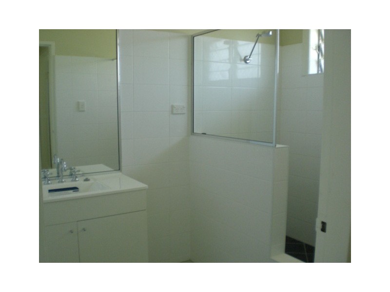 Manunda QLD 4870