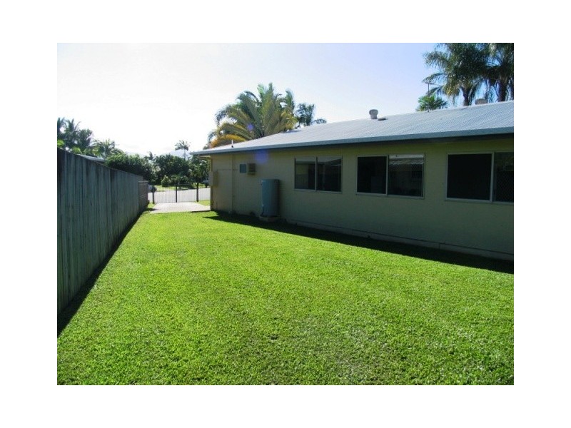 11 Adventure Close, Bentley Park QLD 4869