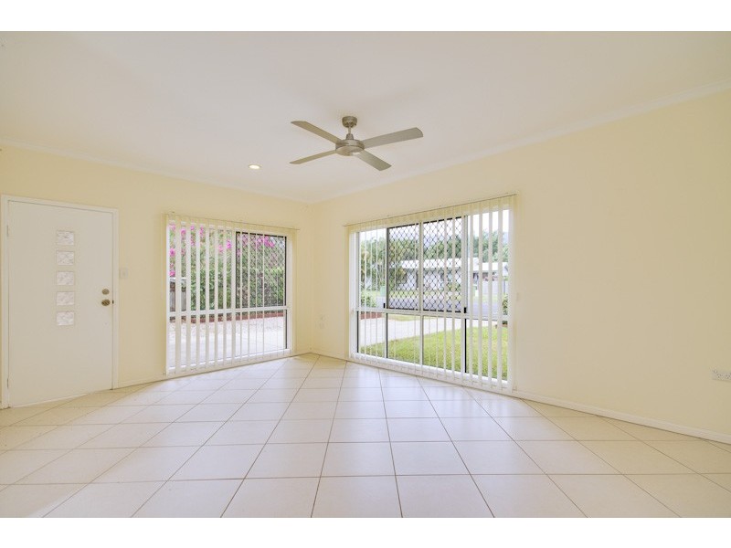 32  Bathurst Drive, Bentley Park QLD 4869