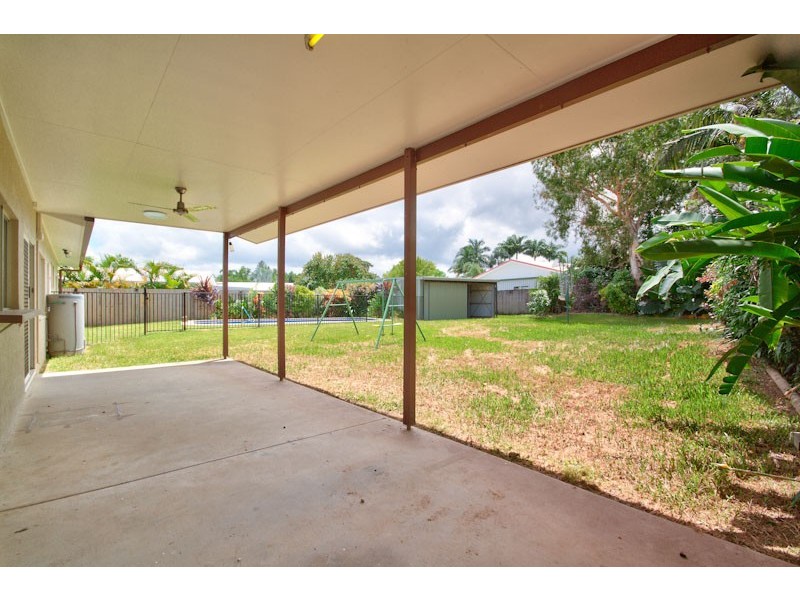 32  Bathurst Drive, Bentley Park QLD 4869