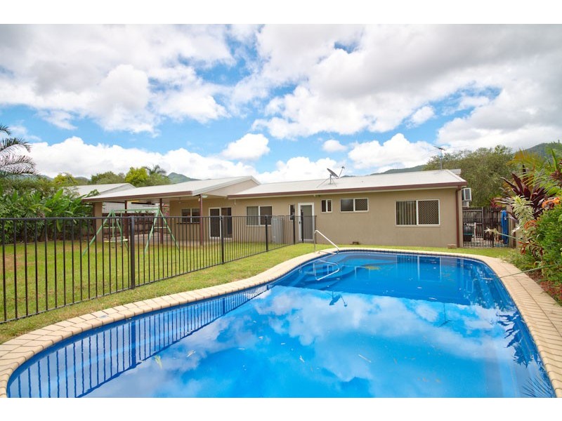 32  Bathurst Drive, Bentley Park QLD 4869