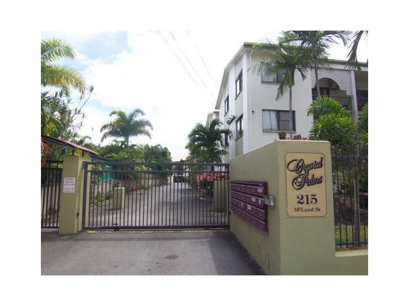 11/215 McLeod Street, Cairns QLD 4870