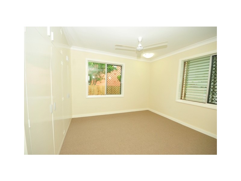 10 Brennan Street, Manunda QLD 4870