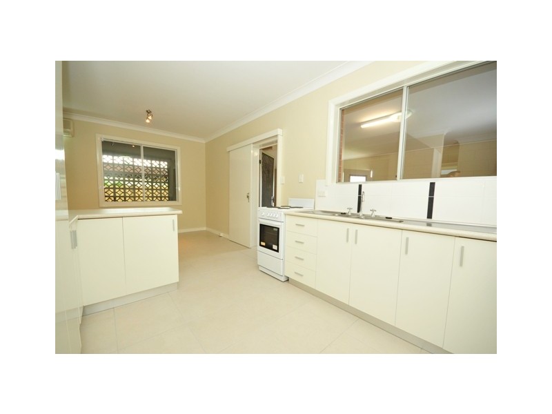 10 Brennan Street, Manunda QLD 4870