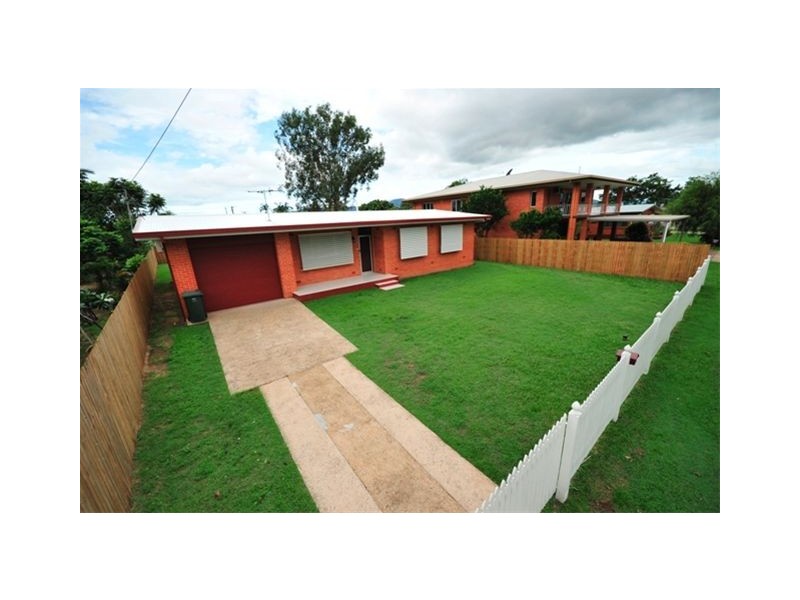 10 Brennan Street, Manunda QLD 4870