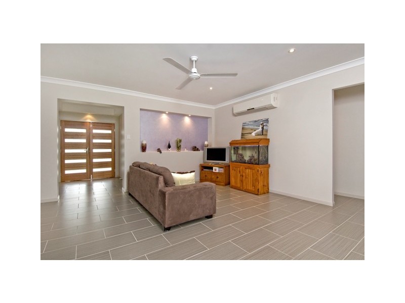 Bentley Park QLD 4869