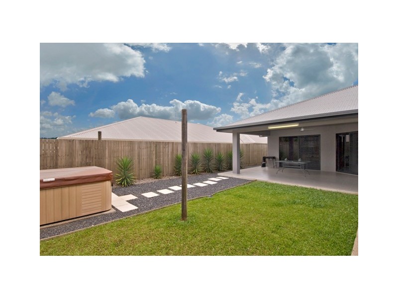 Bentley Park QLD 4869