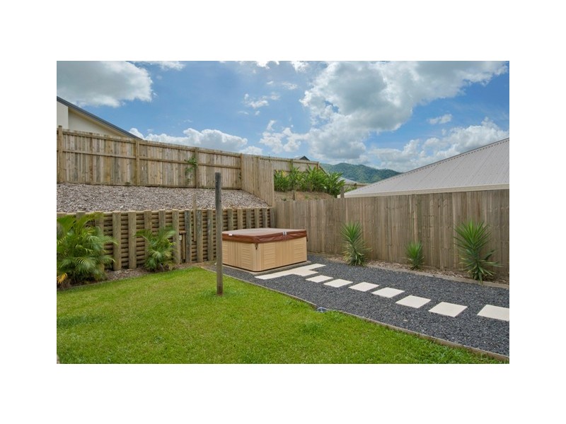 Bentley Park QLD 4869
