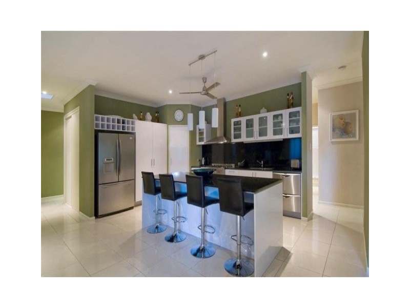 6 Bel-Air Drive, Whitfield QLD 4870