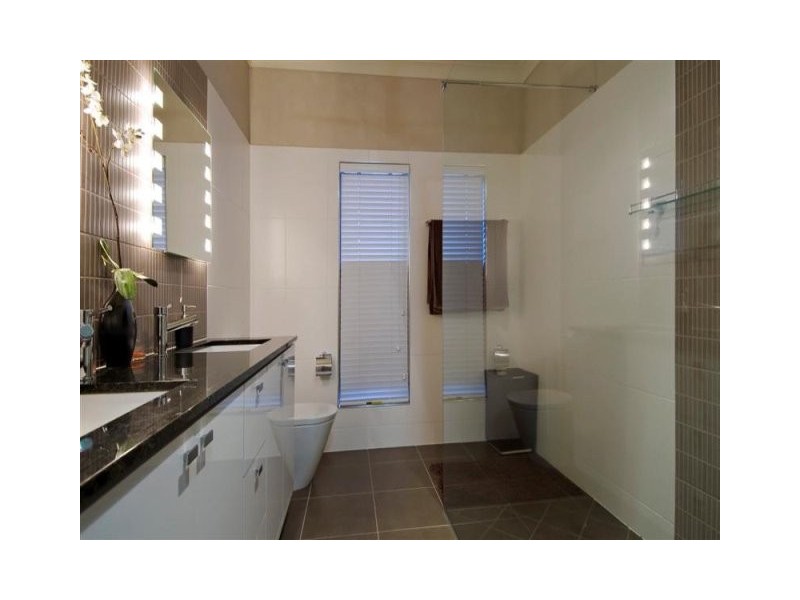 6 Bel-Air Drive, Whitfield QLD 4870