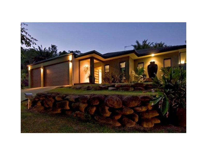 6 Bel-Air Drive, Whitfield QLD 4870